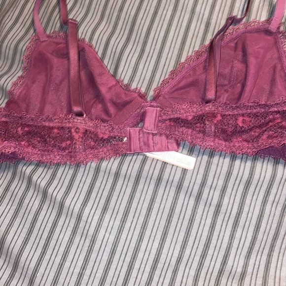 Lace Bra - Picture 5 of 5